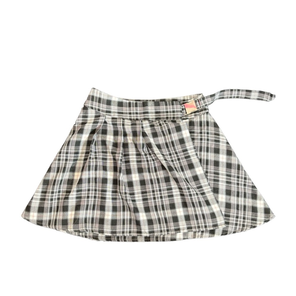 Forever 21 Black and White Plaid Skater Skirt